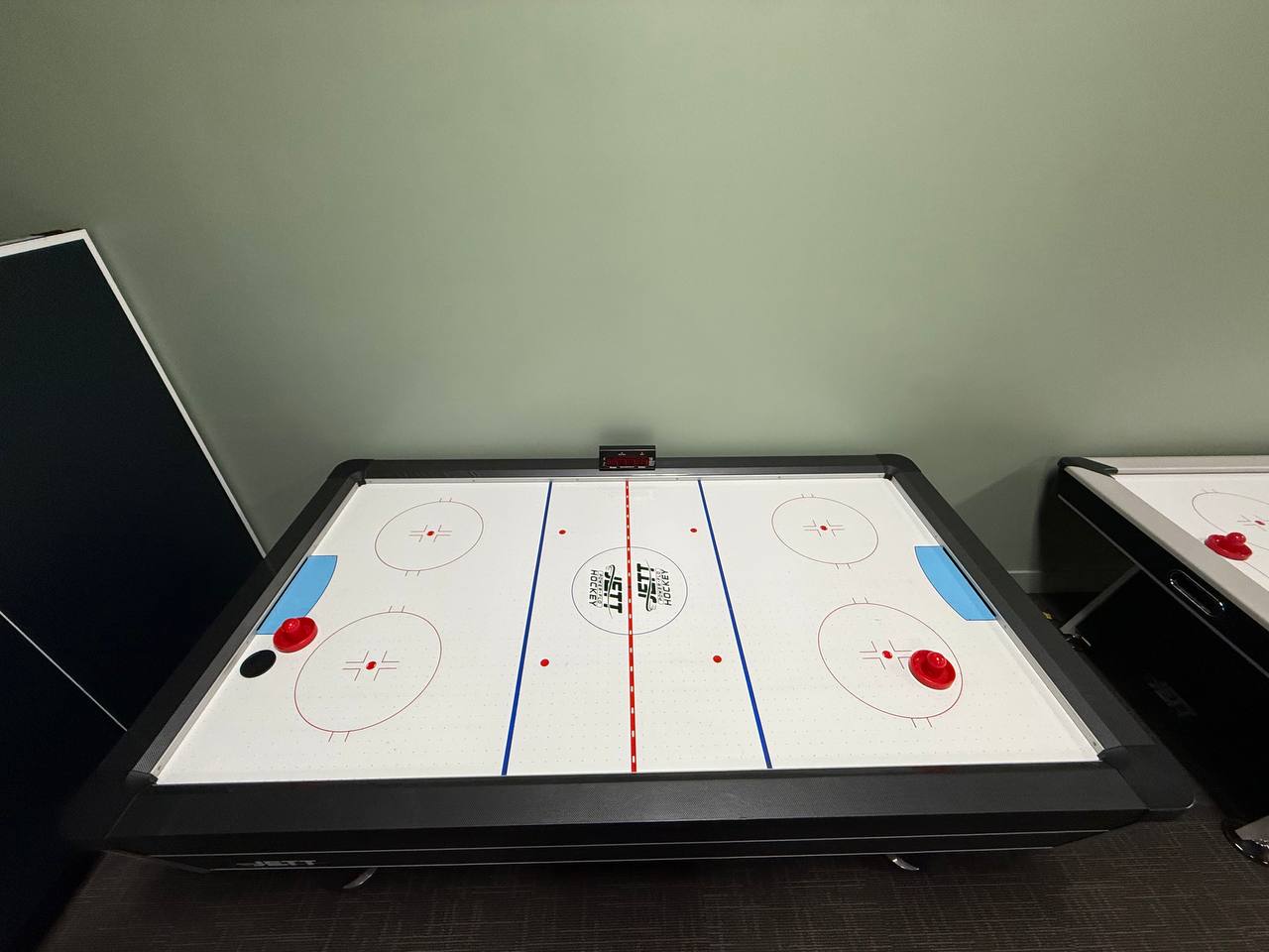 Pre-Owned Jett Power-Flo 7′ Air Hockey - Image 2