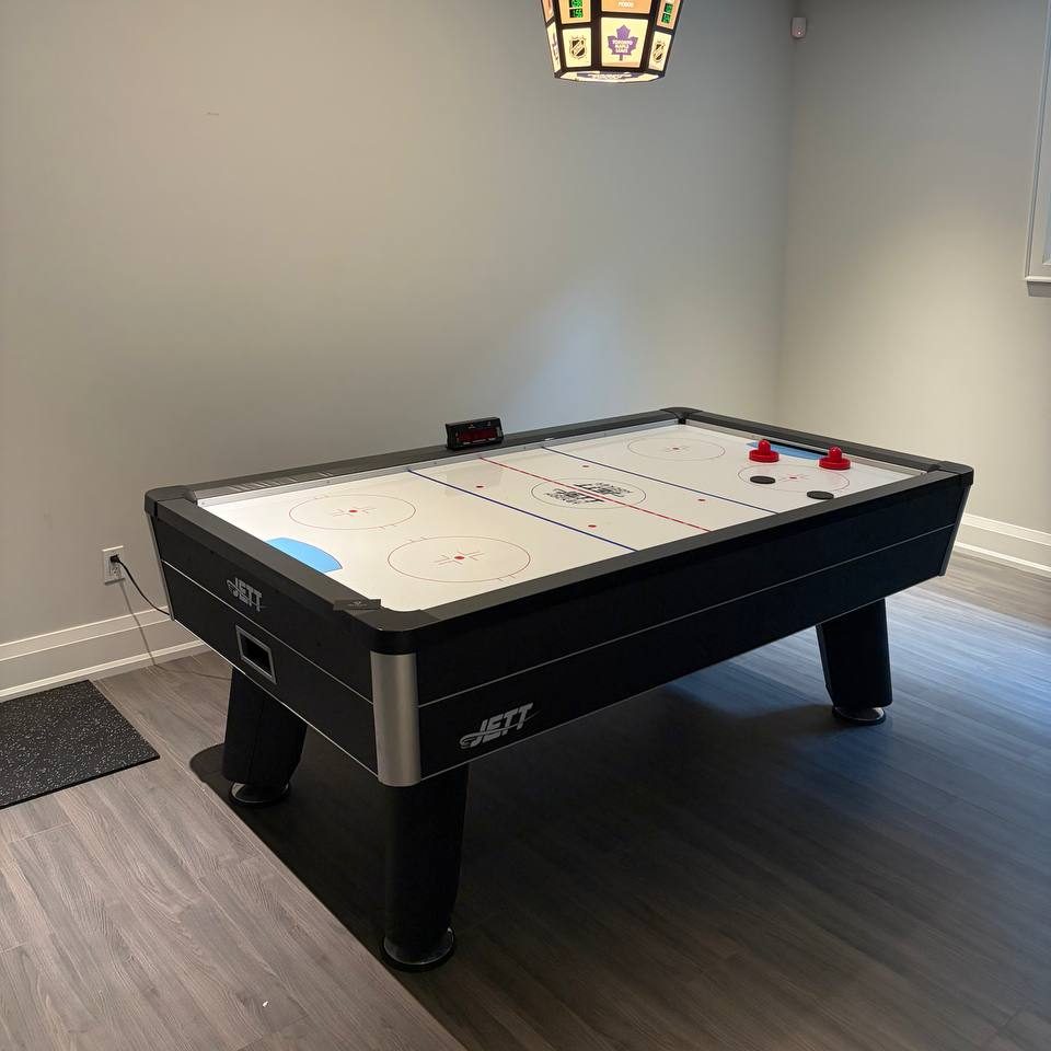 Pre-Owned Jett Power-Flo 7′ Air Hockey